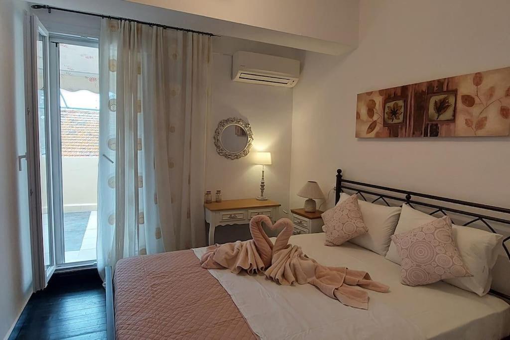 Old Port View Apartment, Διαμέρισμα Στο Κέντρο 2 Υπνοδωματίων Corfu  Экстерьер фото