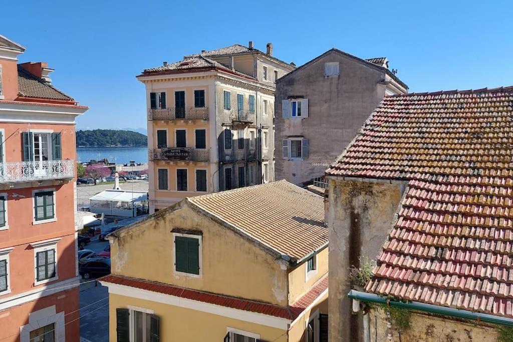 Old Port View Apartment, Διαμέρισμα Στο Κέντρο 2 Υπνοδωματίων Corfu  Экстерьер фото